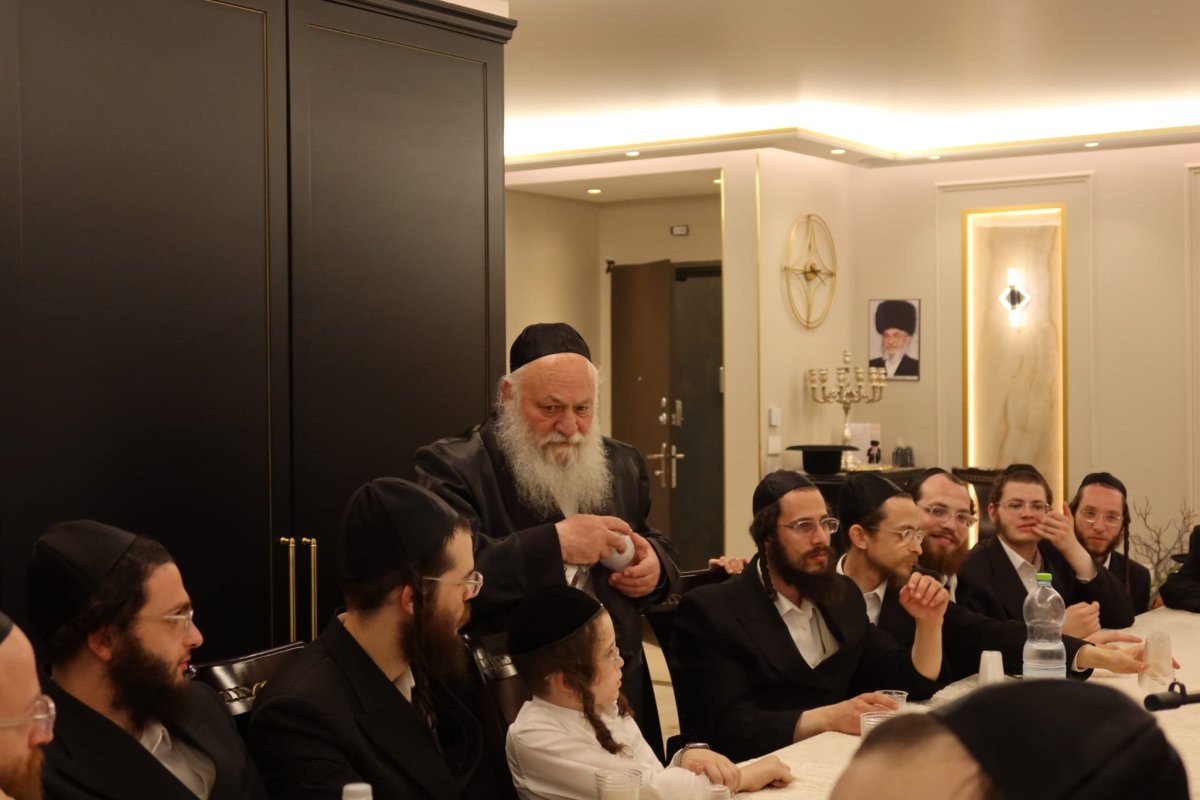 באדיבות המצלם