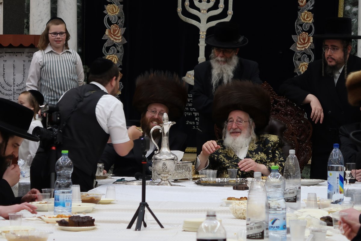 באדיבות המצלם