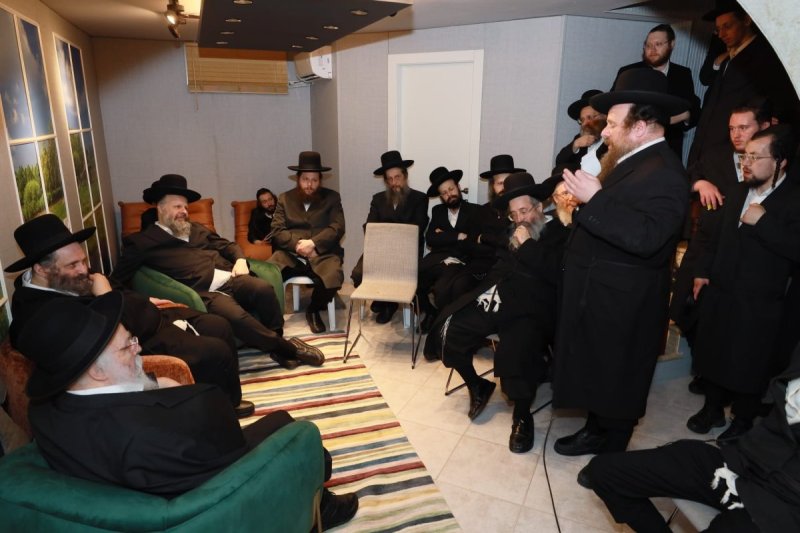 באדיבות המצלם