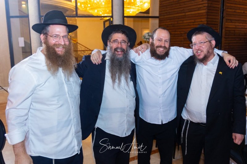 שמואל עמית