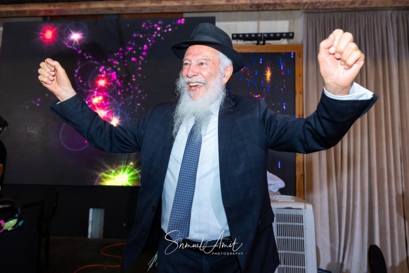 שמואל עמית