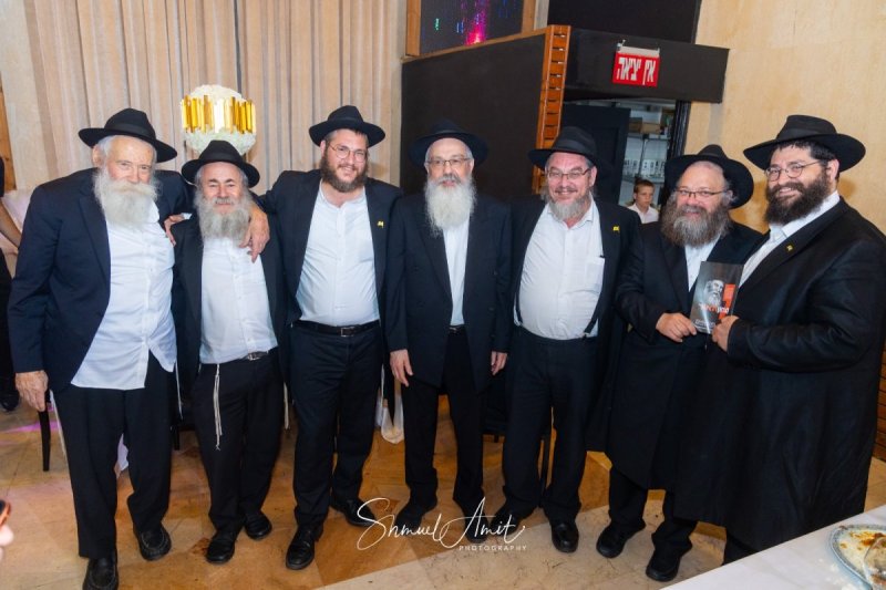שמואל עמית