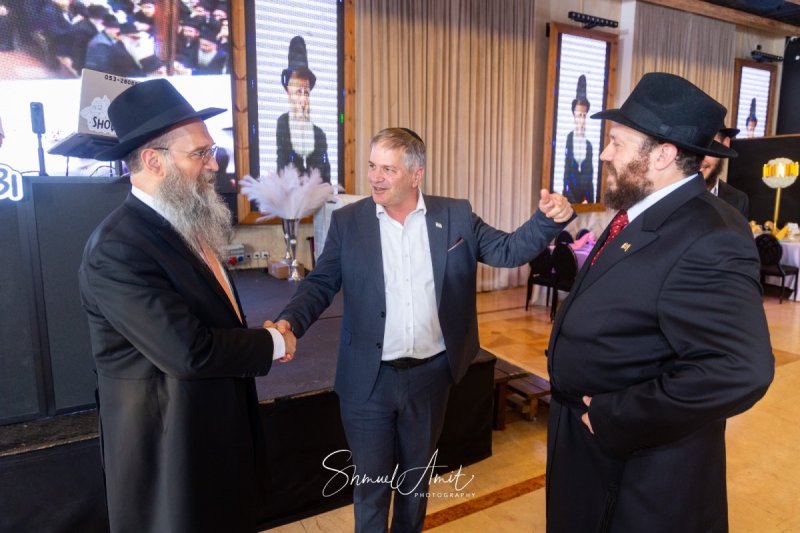 שמואל עמית