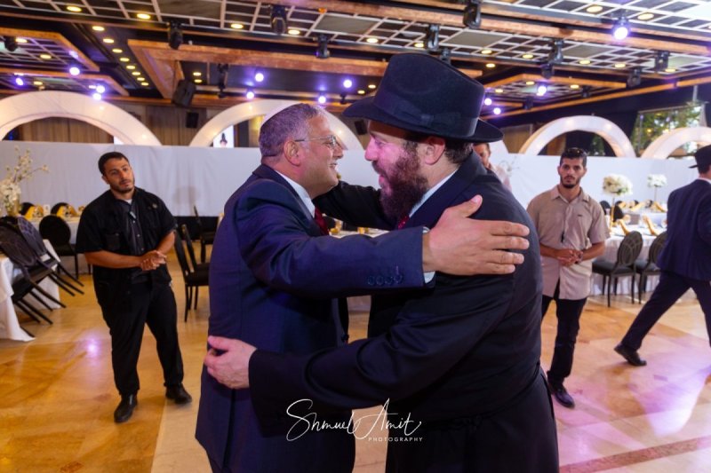 שמואל עמית