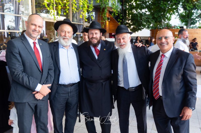 שמואל עמית