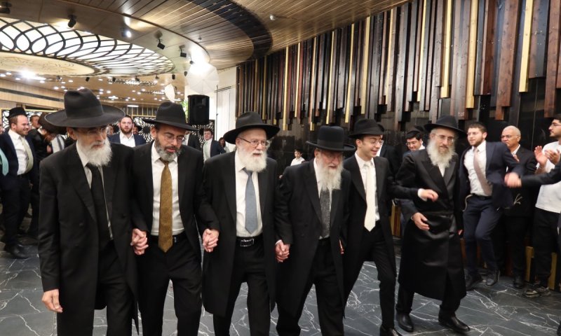 שמחה בגרודנא: נכדו ונאמן ביתו של ראש הישיבה התחתן