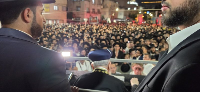 באדיבות המצלם