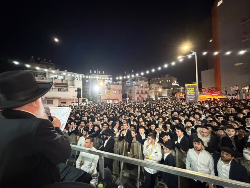 באדיבות המצלם