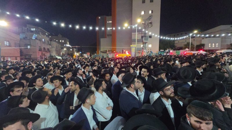 באדיבות המצלם