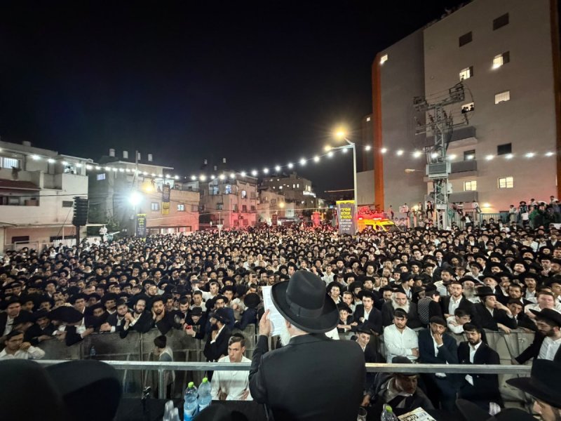 באדיבות המצלם