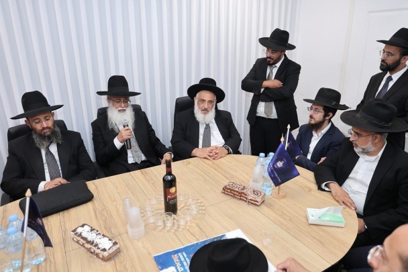 נועם אליהו