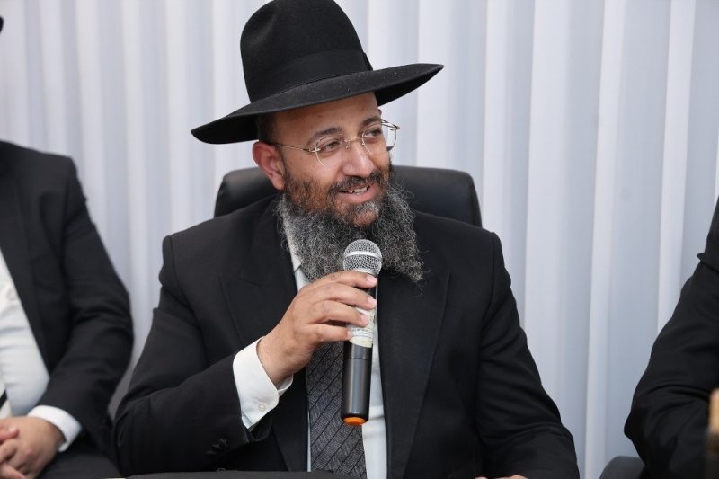 נועם אליהו