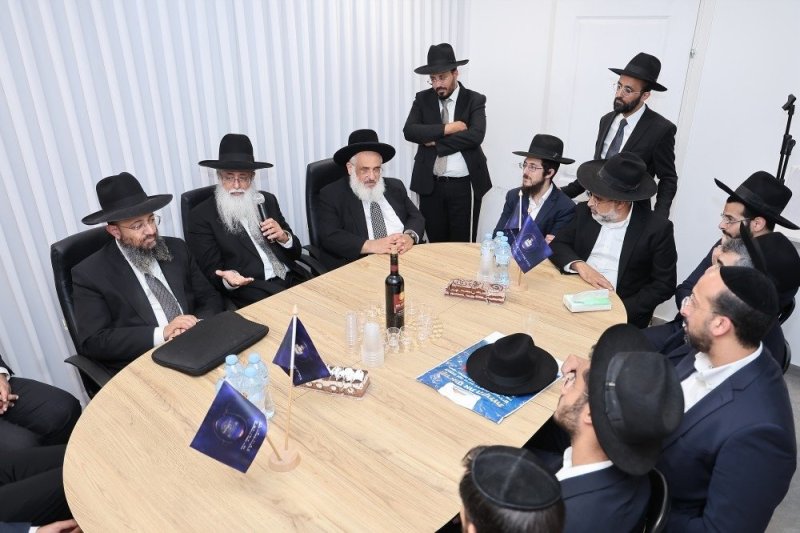 נועם אליהו