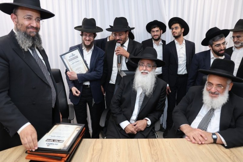 נועם אליהו