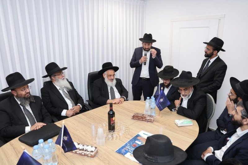 נועם אליהו