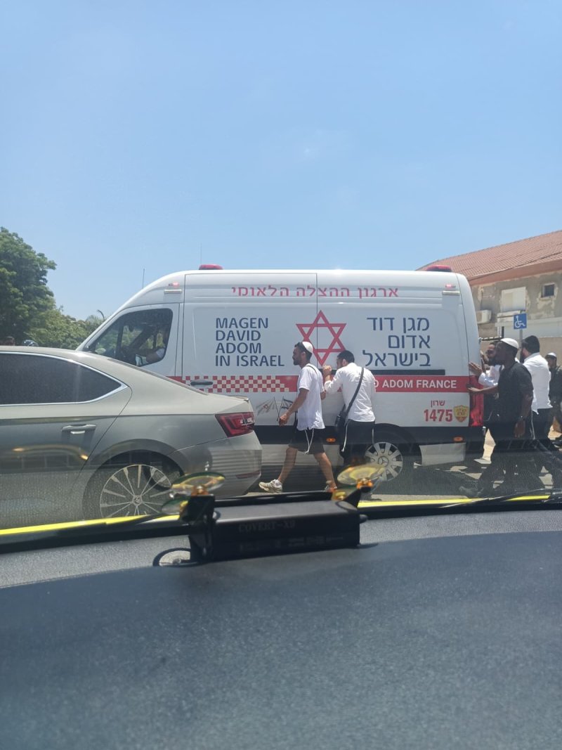באדיבות המצלם