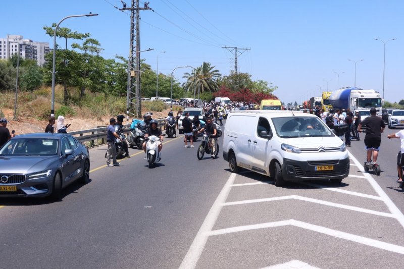 באדיבות המצלם