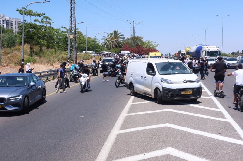 באדיבות המצלם