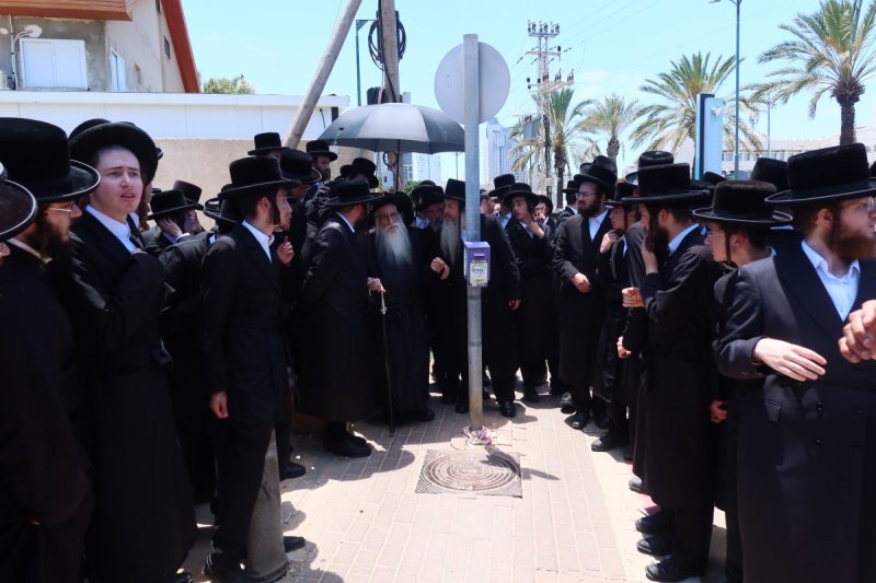 באדיבות המצלם