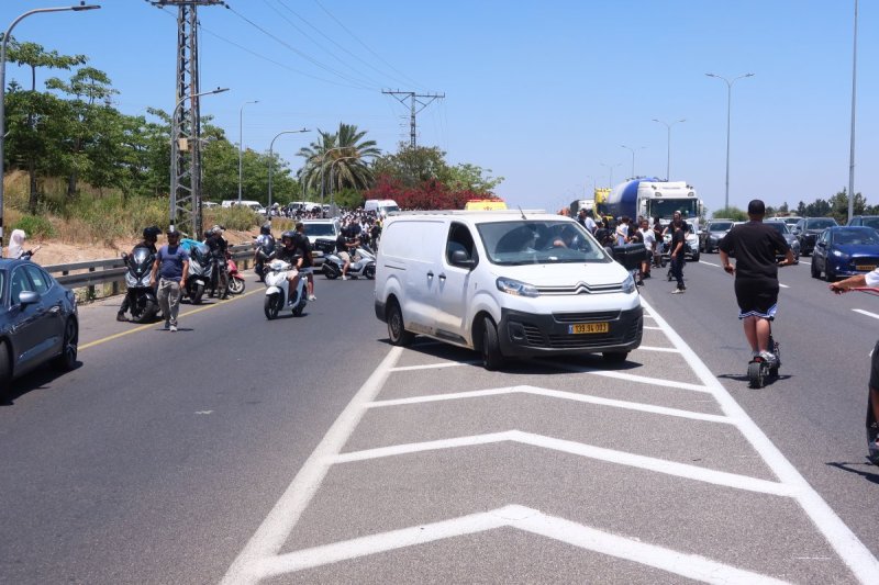 באדיבות המצלם
