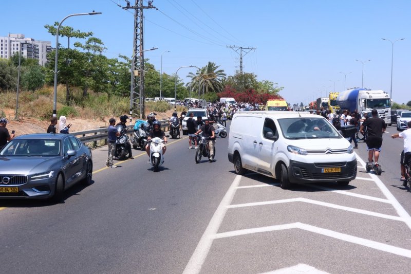 באדיבות המצלם