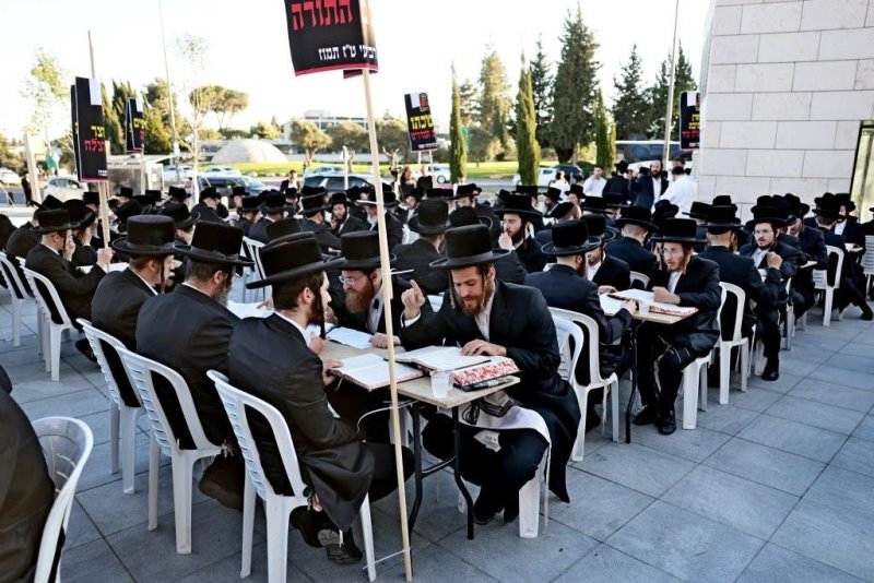 יהושע פרוכטר