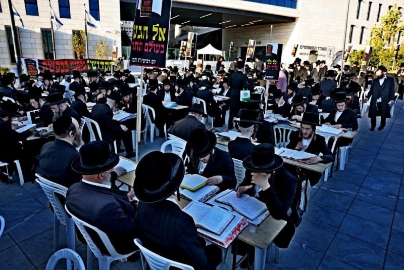 יהושע פרוכטר