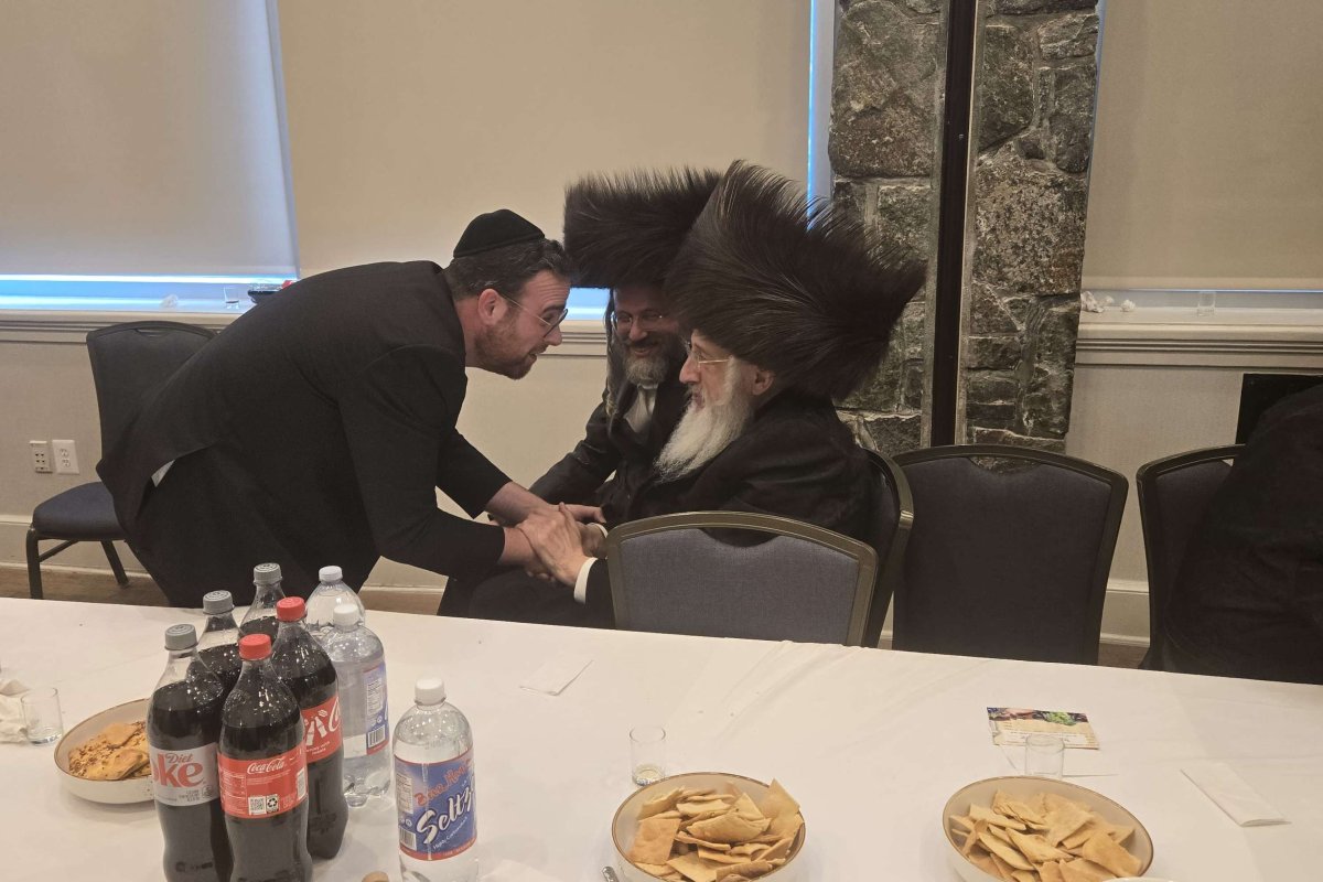 באדיבות המצלם
