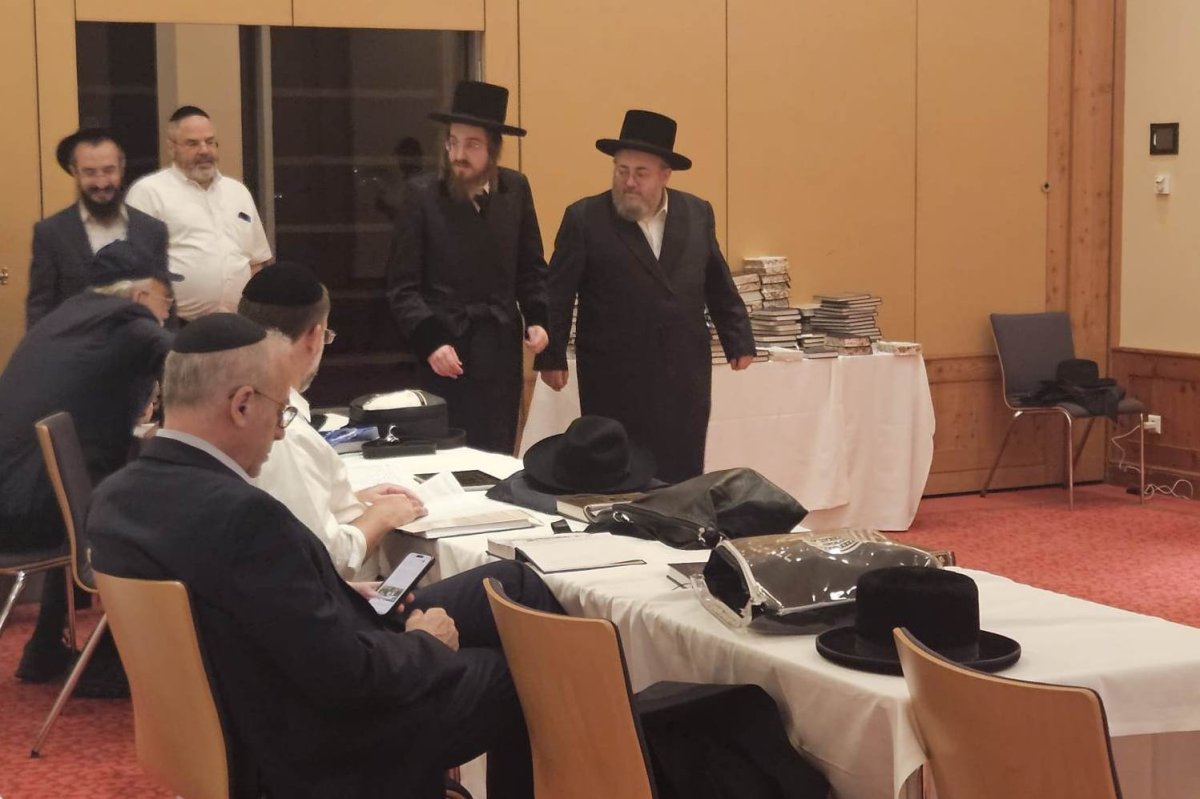 באדיבות המצלם