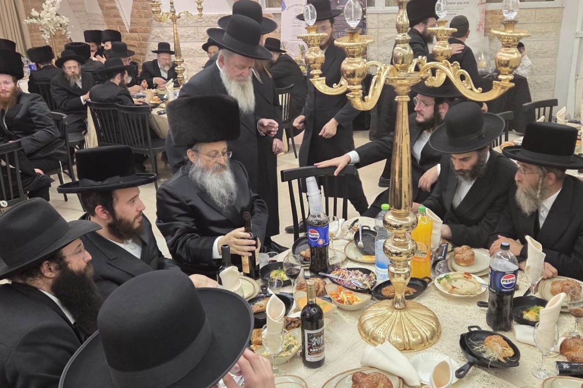 באדיבות המצלם