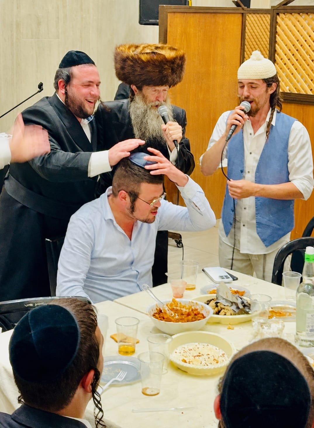 באדיבות המצלם