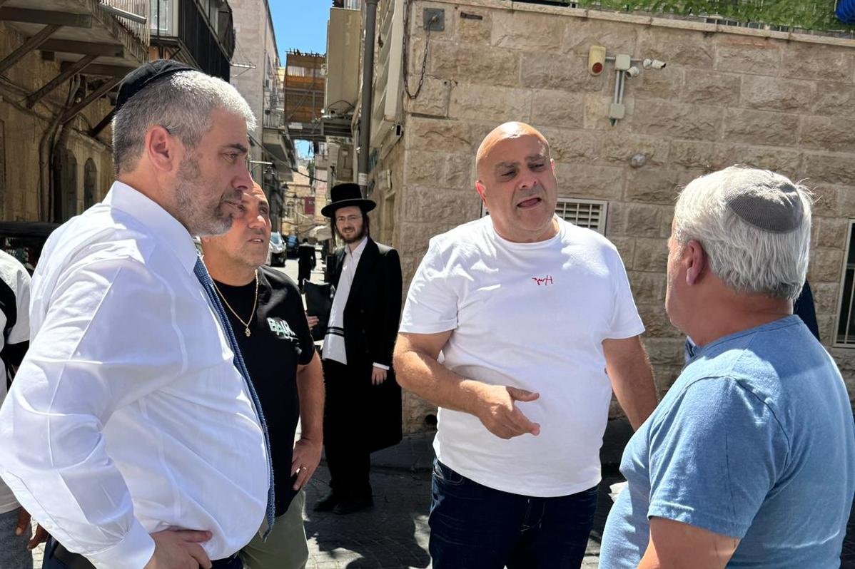 באדיבות המצלם