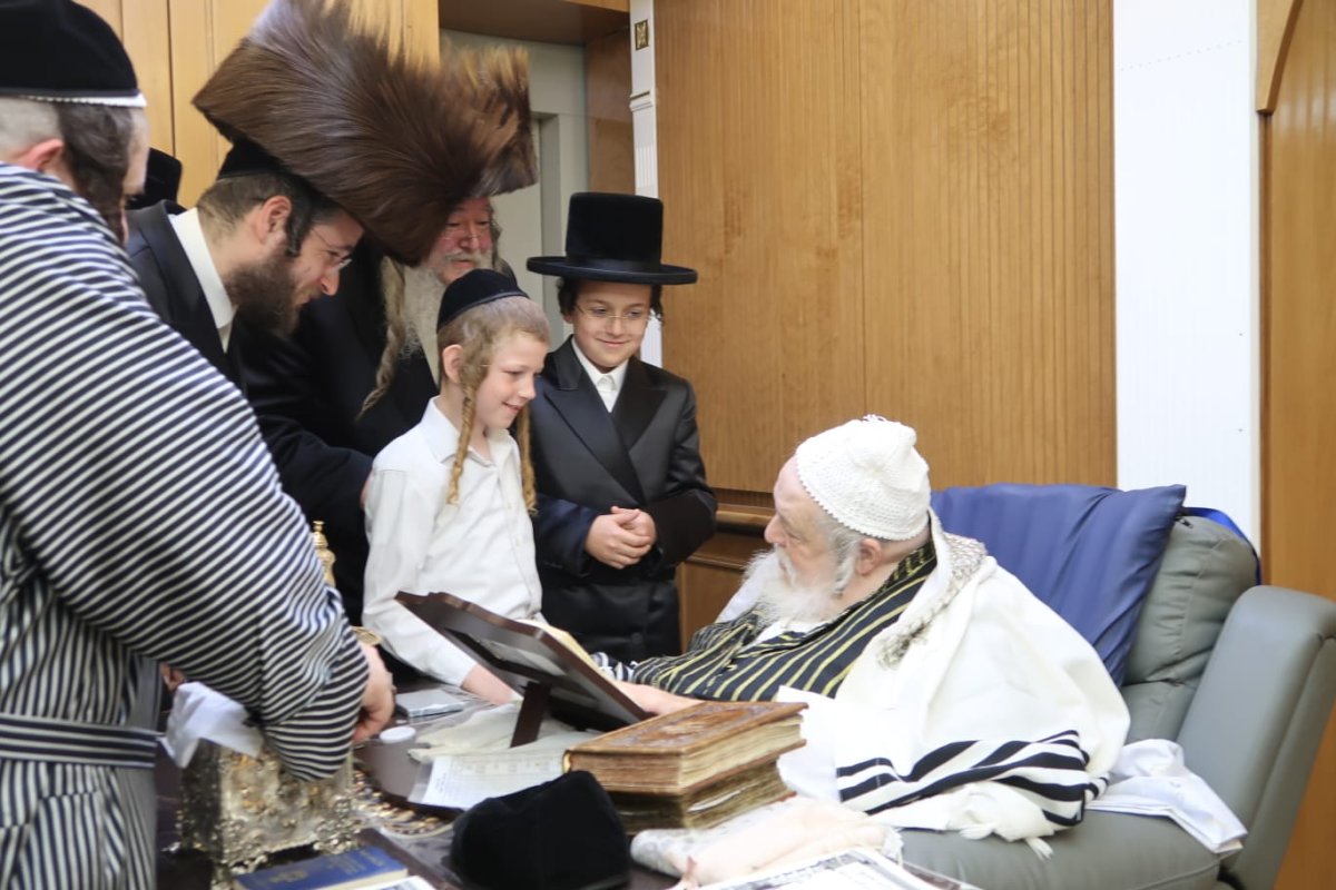 באדיבות המצלם