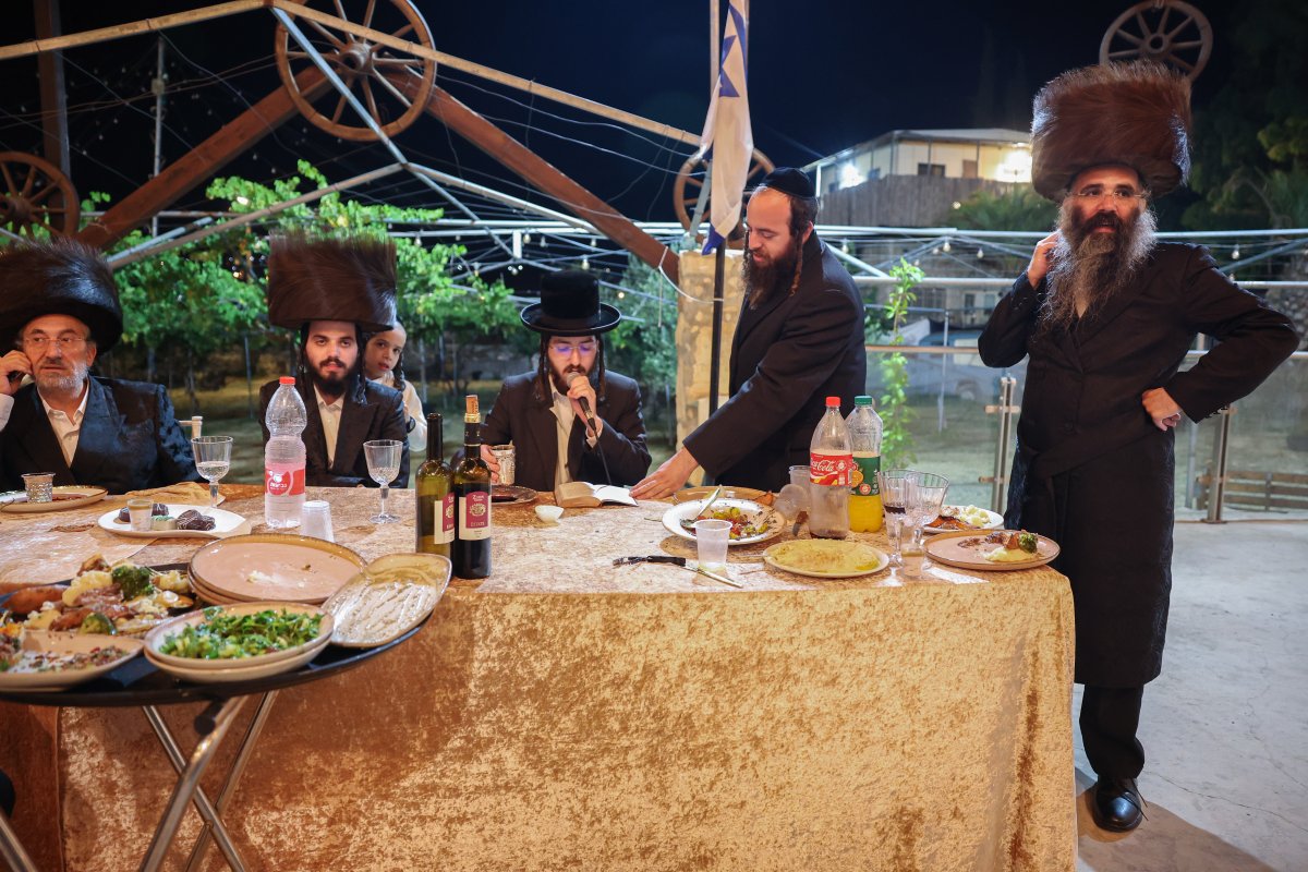 באדיבות המצלם