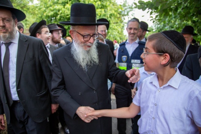 באדיבות המצלם