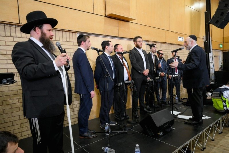 באדיבות המצלם