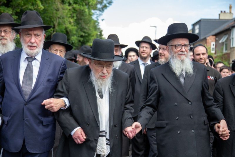 באדיבות המצלם