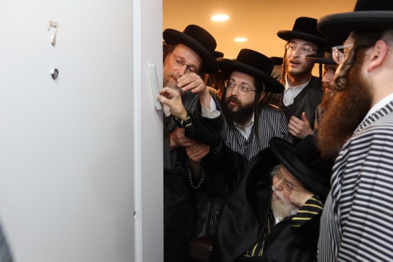באדיבות המצלם