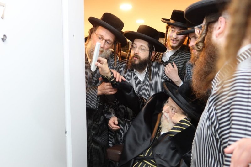באדיבות המצלם