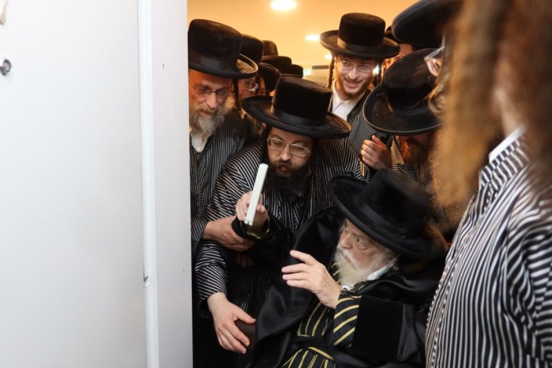 באדיבות המצלם
