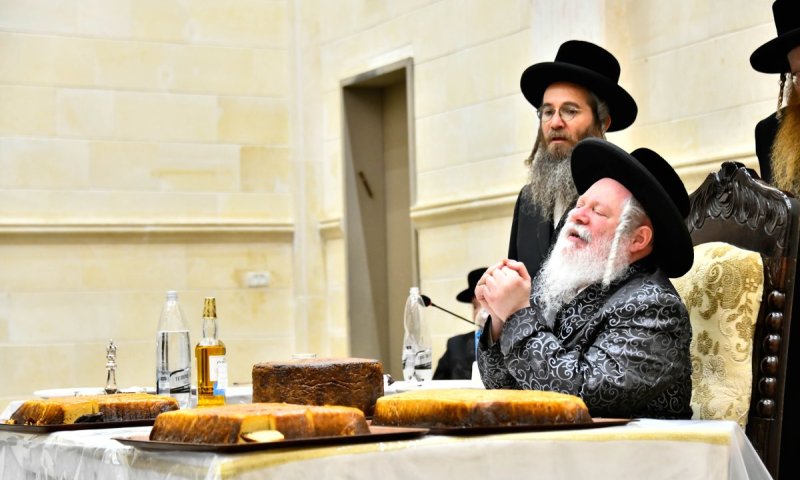 בצילא קדישא: הרבי מפרמישלאן ערך טיש ביארצייט של ר' דוד משה