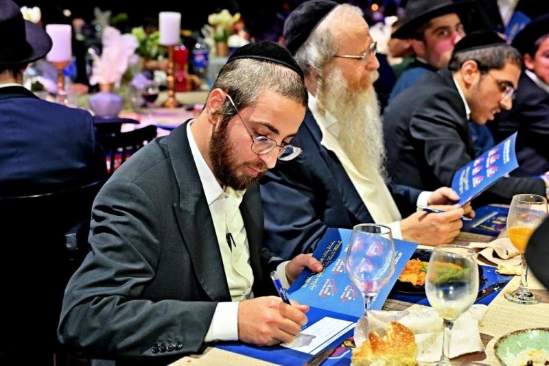 יהושע פרוכטר