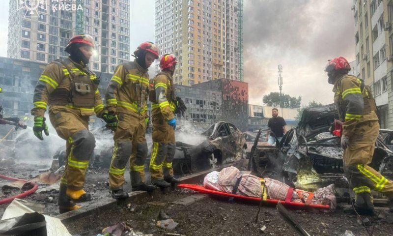ערב פסגת נאט"ו: רוסיה שיגרה מטח קטלני על קייב, 9 הרוגים