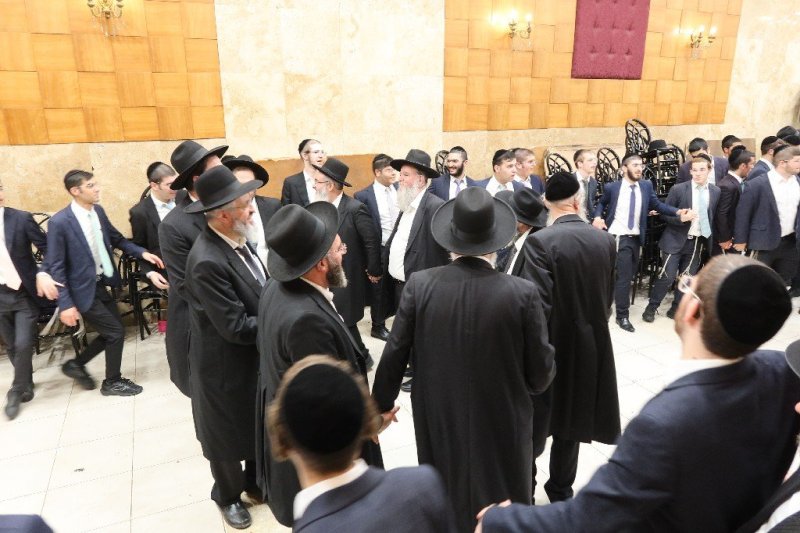 א. שטול