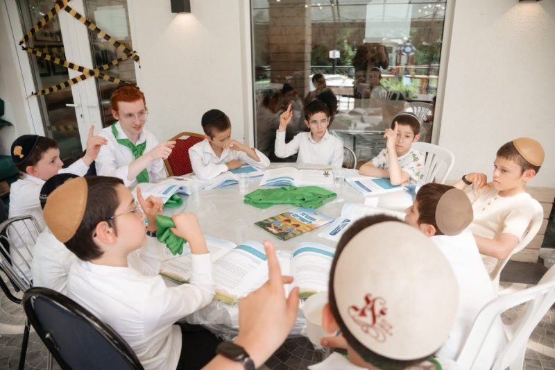 לוי נאזרוב