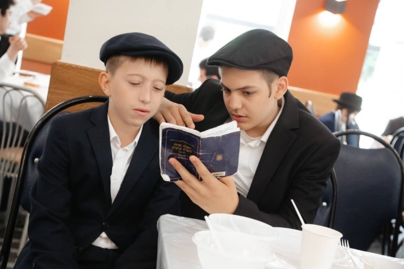 לוי נאזרוב