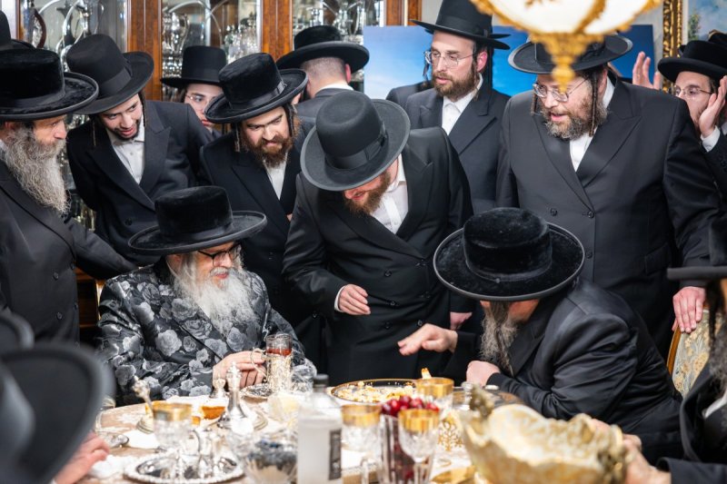 באדיבות המצלם