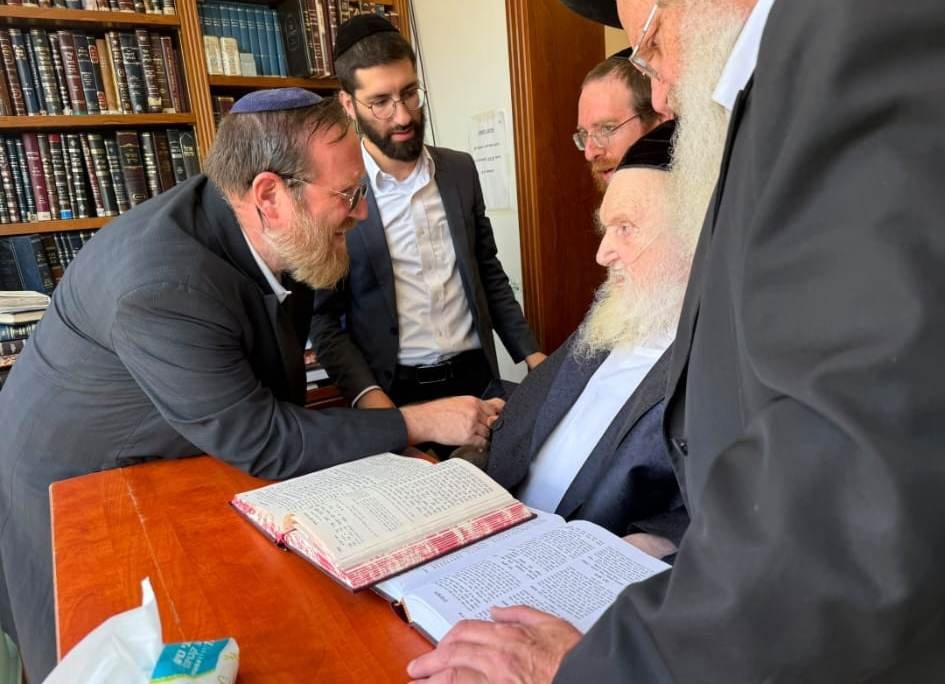 באדיבות המצלם