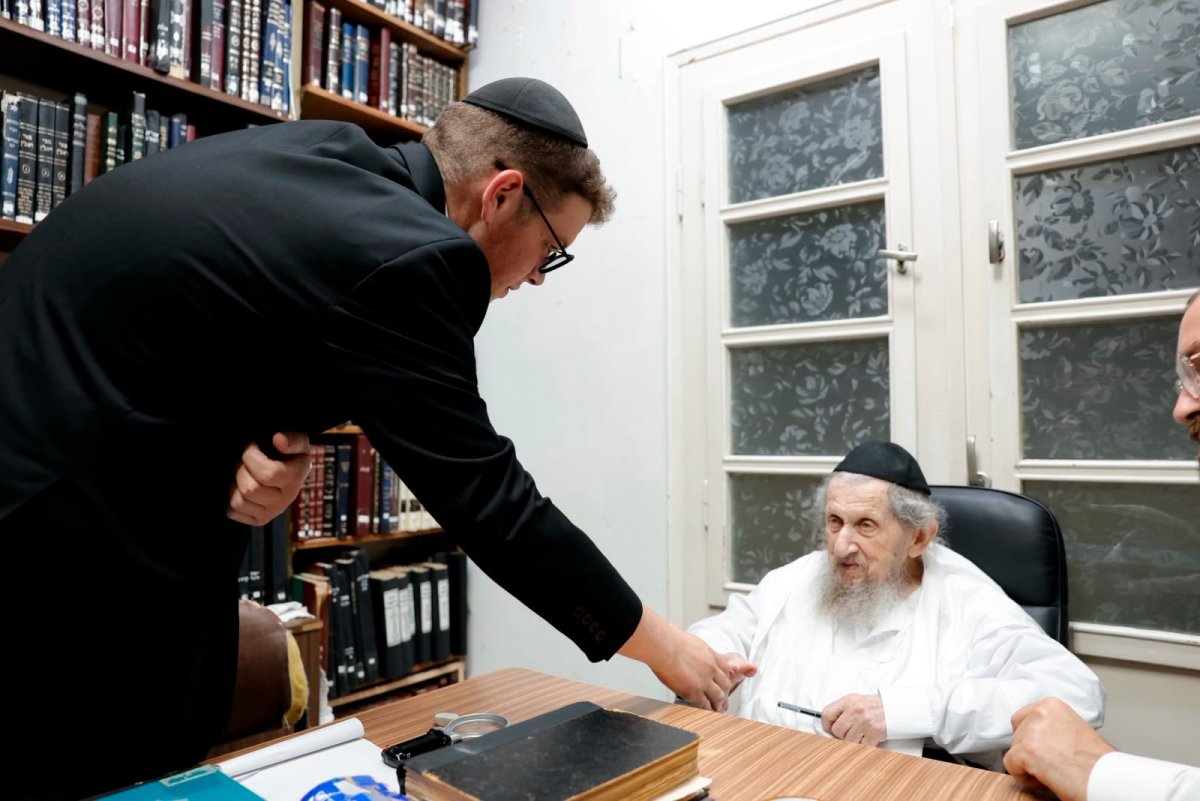 באדיבות המצלם