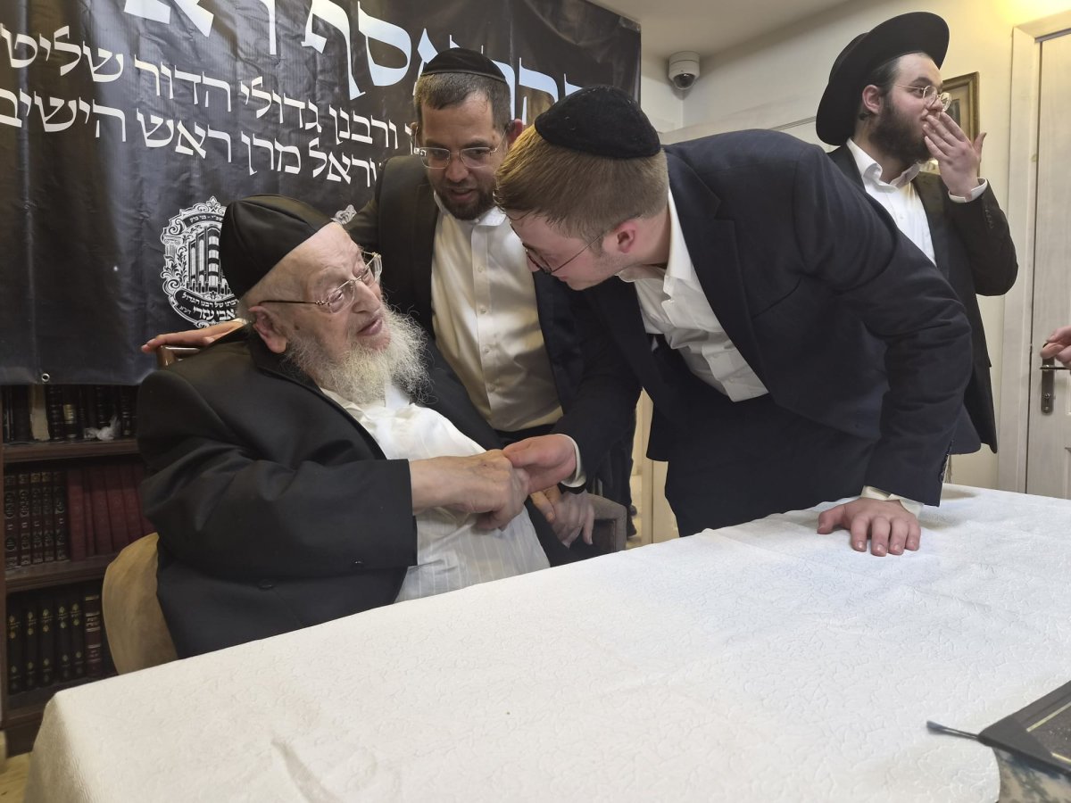 באדיבות המצלם